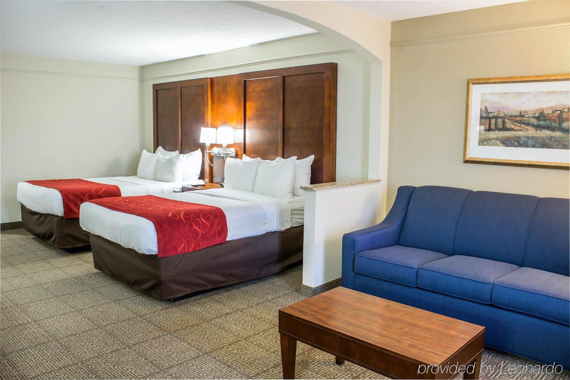 โฟร์ พอยต์ บาย เชอราตัน กรีนส์โบโร แอร์พอร์ต Hotel ภายนอก รูปภาพ